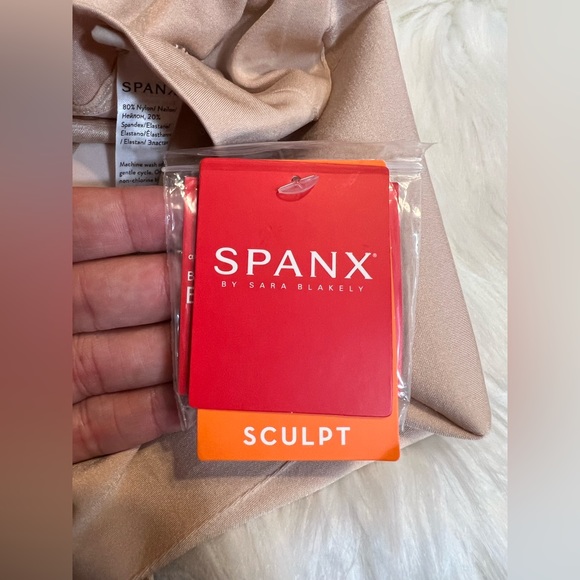Spanx | NWT High waisted mid- thigh short soft nude - Picture 8 of 9